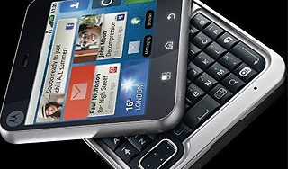 В сотовую моду входят квадратные телефоны В сотовую моду входят квадратные телефоны