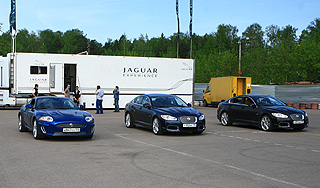 Водителям предложили обучение на Jaguar Водителям предложили обучение на Jaguar