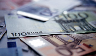 Евро достиг минимума за полтора года Евро достиг минимума за полтора года