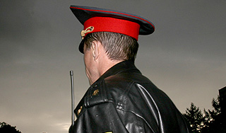 Офицер ФСБ спас таксиста от своего коллеги Офицер ФСБ спас таксиста от своего коллеги