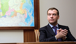 Медведев поставил своим полпредам задачи Медведев поставил своим полпредам задачи