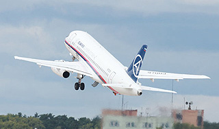 Медведев будет летать на самолете Superjet Медведев будет летать на самолете Superjet