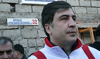 Саакашвили официально стал бомжем Саакашвили официально стал бомжем