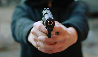 Наркополицейского ранили в дорожной ссоре Наркополицейского ранили в дорожной ссоре