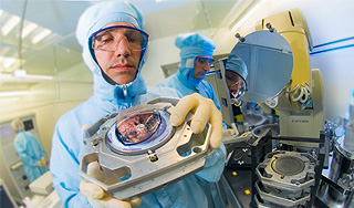 Сборкой наночастиц займутся роботы Сборкой наночастиц займутся роботы