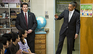 Педагог из Алабамы научил стрелять в Обаму Педагог из Алабамы научил стрелять в Обаму