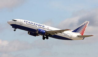 В Домодедово неожиданно сел Boeing-737 В Домодедово неожиданно сел Boeing-737