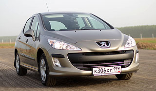 Автопробег на "Пежо 308" добрался до Казани Автопробег на "Пежо 308" добрался до Казани