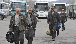 Шахта "Алексиевская" отдала тело горняка Шахта "Алексиевская" отдала тело горняка