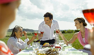 Вино делает людей счастливее Вино делает людей счастливее