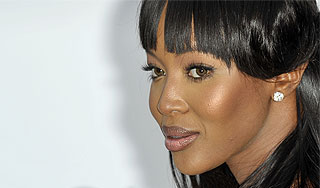 Наоми Кэмпбелл угрожает "эффект бабочки" Наоми Кэмпбелл угрожает "эффект бабочки"