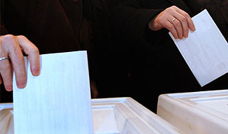 В Нагорном Карабахе выбирают власти В Нагорном Карабахе выбирают власти