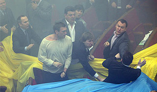 Оппозиция согласилась оплатить ремонт Рады Оппозиция согласилась оплатить ремонт Рады