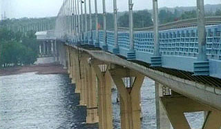 "Танцующий" мост получит рассекатель ветра "Танцующий" мост получит рассекатель ветра