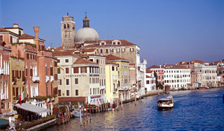 Венеция из-за кризиса распродает дворцы Венеция из-за кризиса распродает дворцы