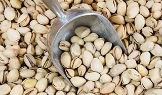 Китайцам запретят отбеливать фисташки Китайцам запретят отбеливать фисташки