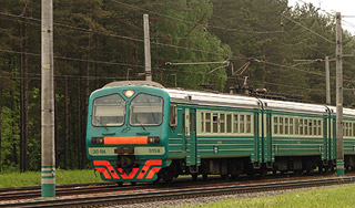 Пассажиру зажало голову дверями электрички Пассажиру зажало голову дверями электрички