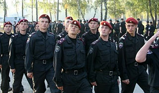 Украина вводит войска в Крым Украина вводит войска в Крым