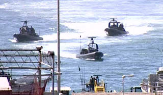 Израиль арестовал 480 активистов флотилии Израиль арестовал 480 активистов флотилии