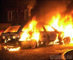 На Володарке сгорела «Мазда»