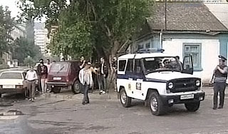 В Махачкале взорвали машину участкового В Махачкале взорвали машину участкового