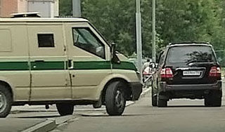 Инкассаторов лишили семи миллионов рублей Инкассаторов лишили семи миллионов рублей