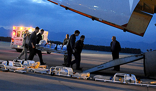 Киргизия эвакуирует население самолетами Киргизия эвакуирует население самолетами