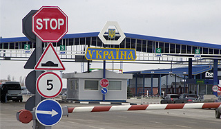 Контрабандист сбил на машине пограничника Контрабандист сбил на машине пограничника