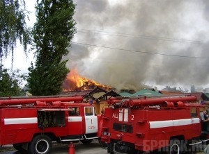 При пожаре на Крапивницкого погиб бомж