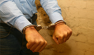 Сутенеров посадили за похищения девушек Сутенеров посадили за похищения девушек