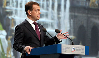 Медведев готовит инвестиционный бум Медведев готовит инвестиционный бум