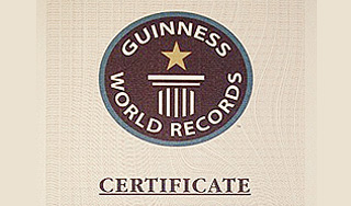 Певец спел самую низкую ноту Певец спел самую низкую ноту