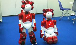 Hitachi представила андроида-охранника Hitachi представила андроида-охранника