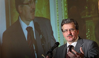 Претендент в главы Польши увеличил отрыв Претендент в главы Польши увеличил отрыв