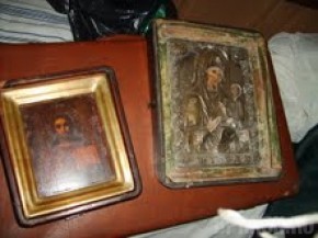 Семейную реликвию завернули на таможне