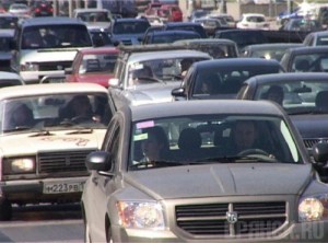 Власти пытаются избавить город от пробок