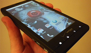 Motorola представила свой ответ iPhone Motorola представила свой ответ iPhone