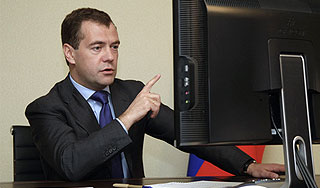 Медведев напомнил Минску об обязательствах Медведев напомнил Минску об обязательствах