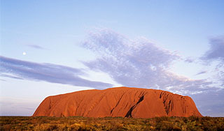 Cтриптизерша из Франции осквернила святыню Cтриптизерша из Франции осквернила святыню