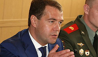 Медведев даст военным новейшее оружие Медведев даст военным новейшее оружие