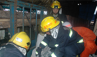 В пригороде Пекинa вспыхнул химзавод В пригороде Пекинa вспыхнул химзавод