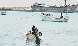 Россияне выжили в пиратском плену Россияне выжили в пиратском плену