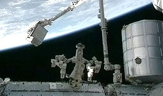 "Грузовик" с фруктами промахнулся мимо МКС "Грузовик" с фруктами промахнулся мимо МКС