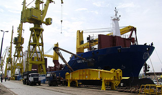 Нигерийские боевики освободили россиян Нигерийские боевики освободили россиян