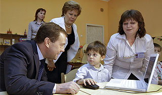 Врачей и учителей пропишут в Интернете Врачей и учителей пропишут в Интернете