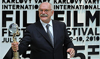 Михалков получил "Хрустальный глобус" Михалков получил "Хрустальный глобус"