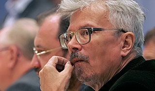 Либералы заклеймили Лимонова Либералы заклеймили Лимонова