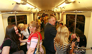 Жара в метро Москвы превысила норму Жара в метро Москвы превысила норму