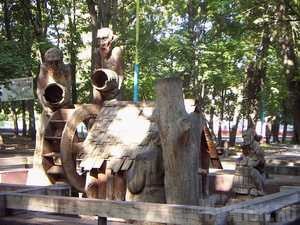 Деревянный фонтан в парке Толстого обойдется городу в миллион рублей Уничтоженный брянскими властями фонтан "Чертова Мельница"