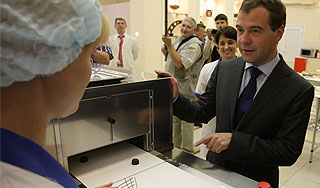 Россиян накормят отечественным мясом Россиян накормят отечественным мясом